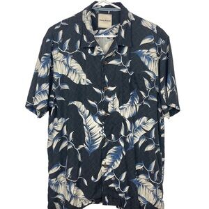 TOMMY BAHAMA Silk Tropical Print Button Down Shirt - Size L